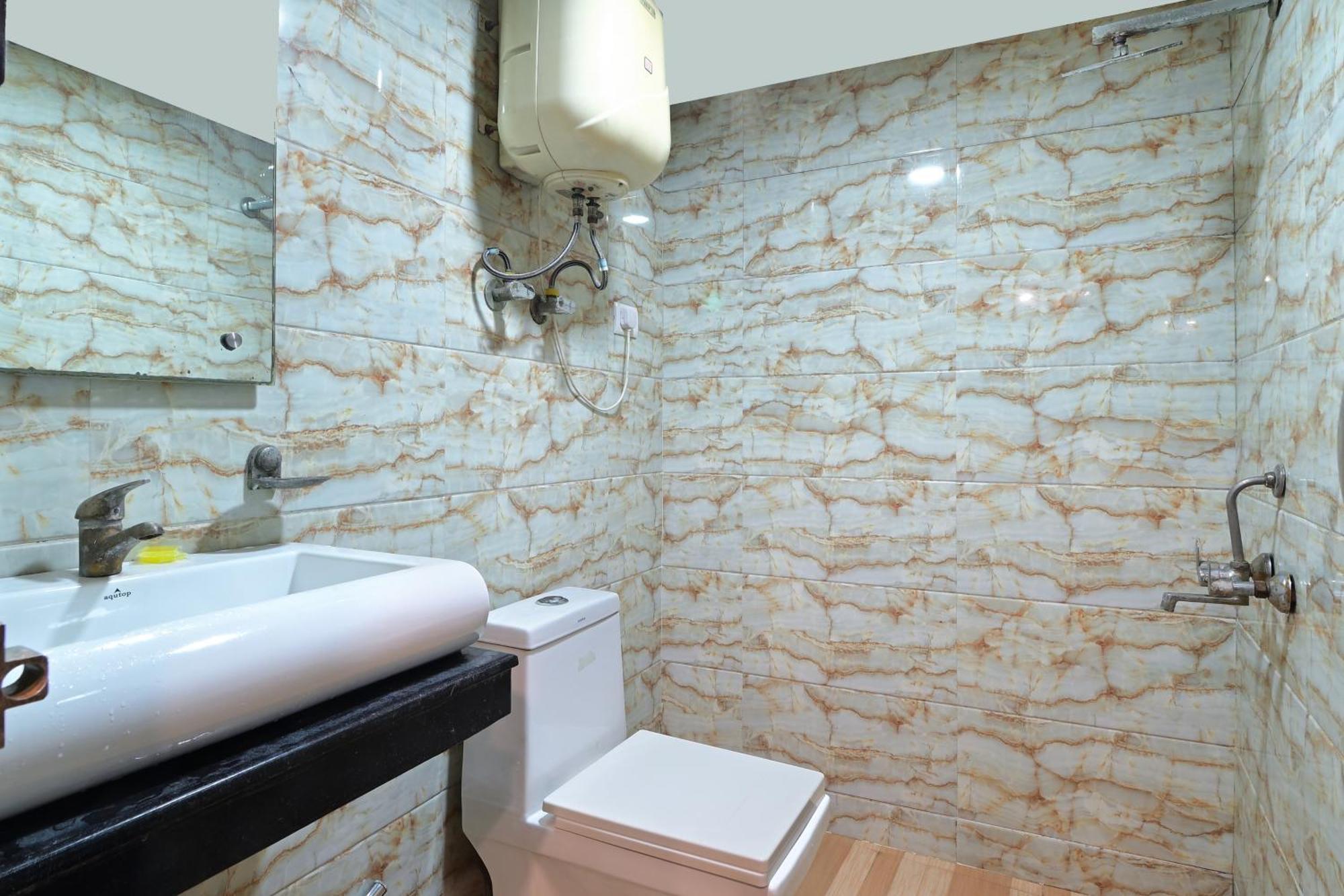 Hotel Glow Inn Paharganj-3 Mins Walk From New Delhi Railway Station Ngoại thất bức ảnh