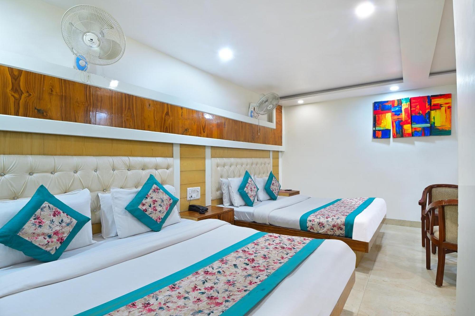 Hotel Glow Inn Paharganj-3 Mins Walk From New Delhi Railway Station Ngoại thất bức ảnh