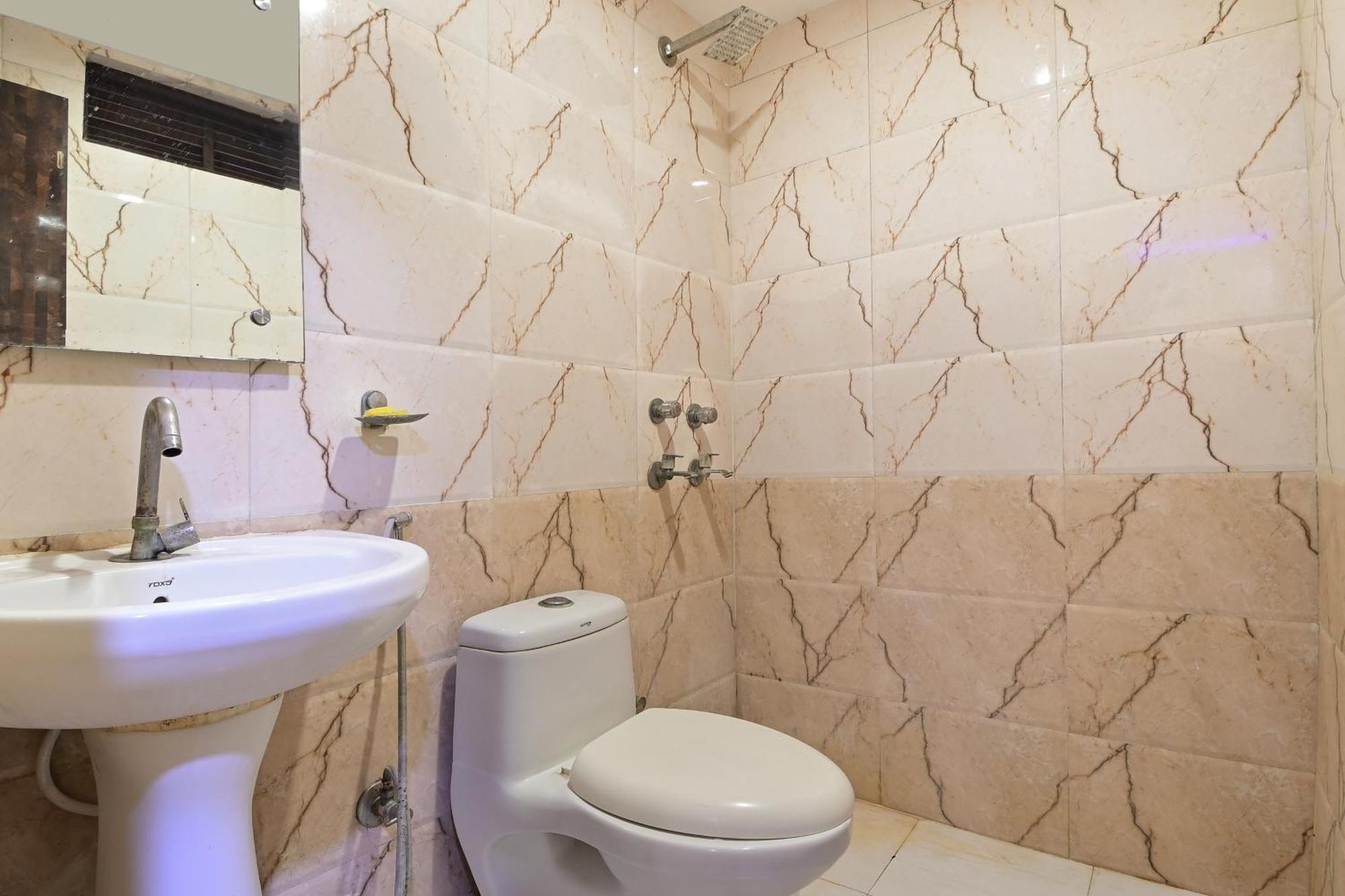 Hotel Glow Inn Paharganj-3 Mins Walk From New Delhi Railway Station Ngoại thất bức ảnh
