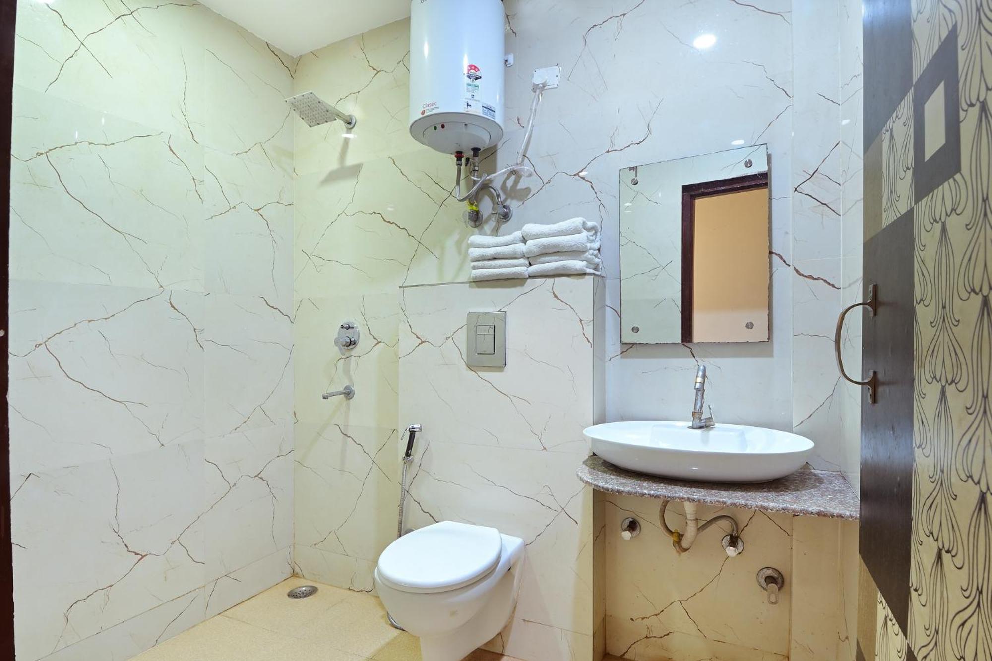 Hotel Glow Inn Paharganj-3 Mins Walk From New Delhi Railway Station Ngoại thất bức ảnh